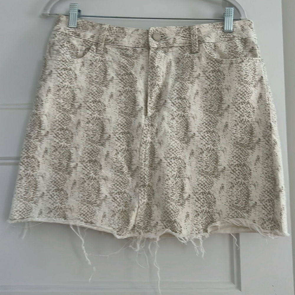 Denim skirt
